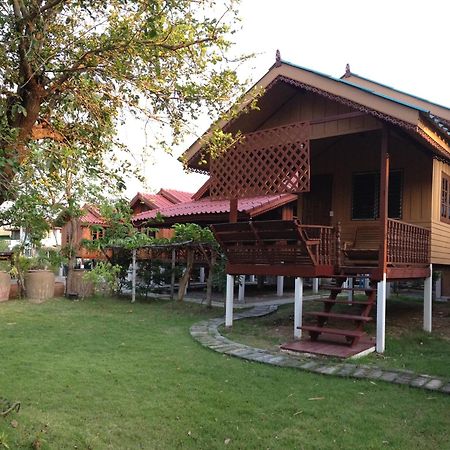 The Little Lopburi Village Exterior foto